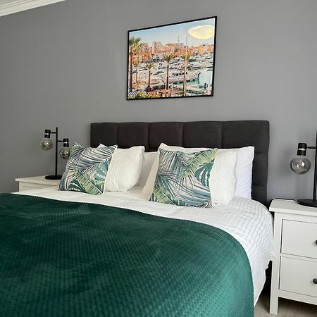 Princess Retreat Beautiful Modern Aprt 2 Min Walk From Quarteira Beach Exterior foto
