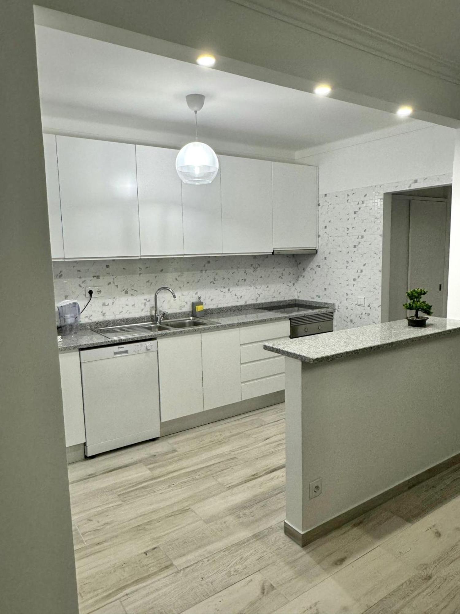 Princess Retreat Beautiful Modern Aprt 2 Min Walk From Quarteira Beach Exterior foto