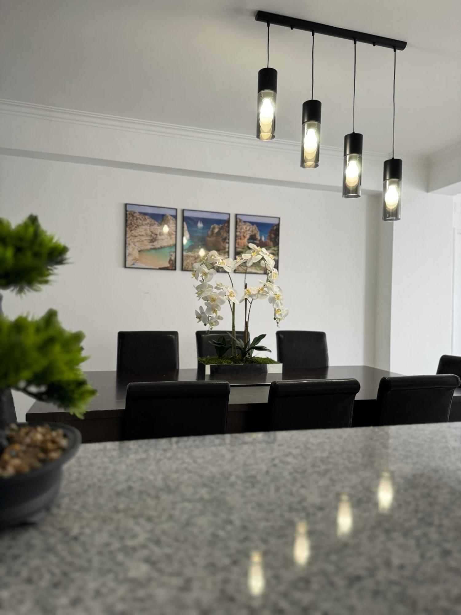 Princess Retreat Beautiful Modern Aprt 2 Min Walk From Quarteira Beach Exterior foto