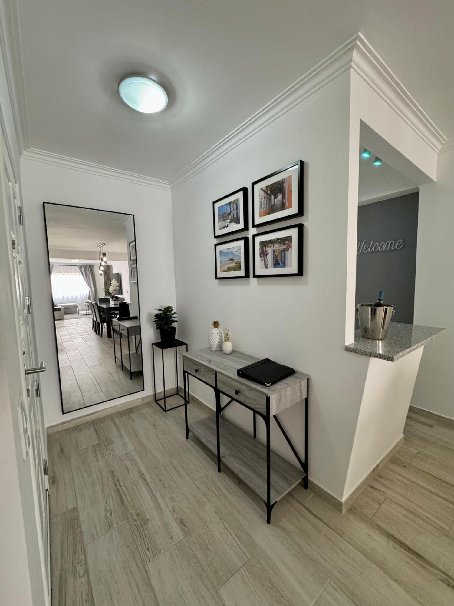 Princess Retreat Beautiful Modern Aprt 2 Min Walk From Quarteira Beach Exterior foto