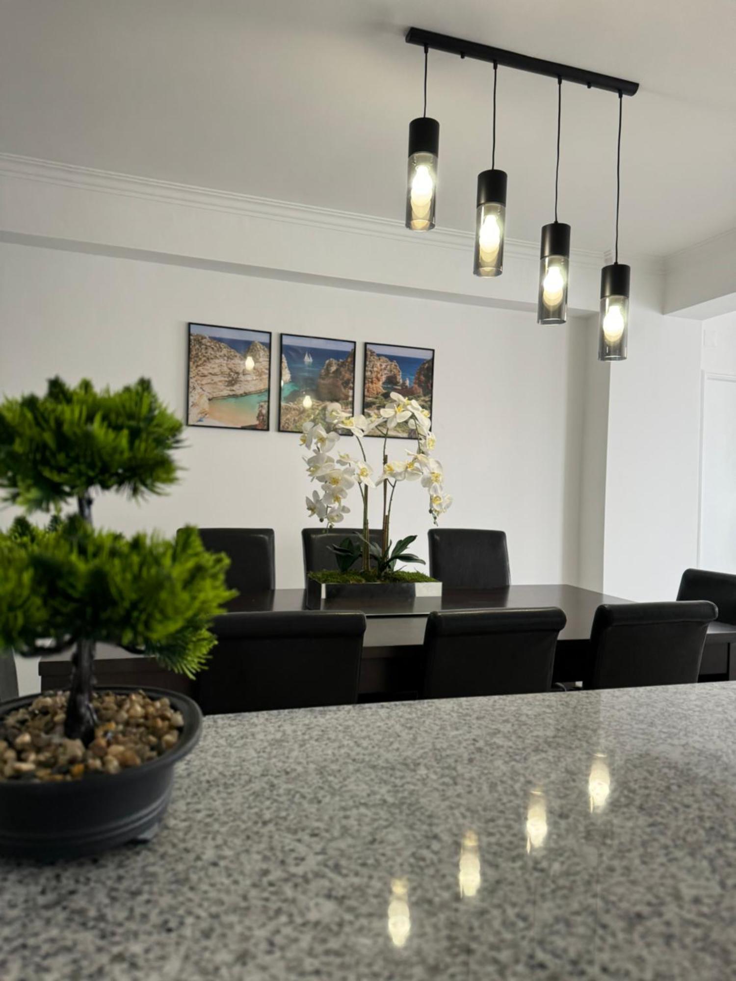 Princess Retreat Beautiful Modern Aprt 2 Min Walk From Quarteira Beach Exterior foto