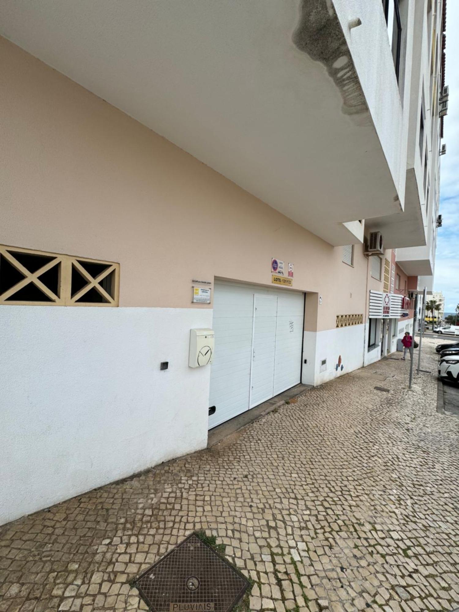 Princess Retreat Beautiful Modern Aprt 2 Min Walk From Quarteira Beach Exterior foto